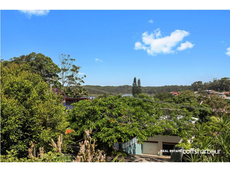 4 Cunningham Crescent, Sawtell NSW 2452