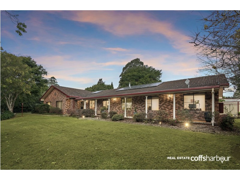 75 Faviell Drive, Bonville NSW 2441