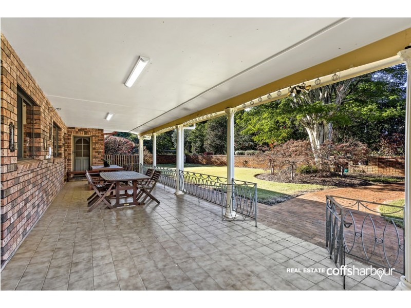 75 Faviell Drive, Bonville NSW 2441