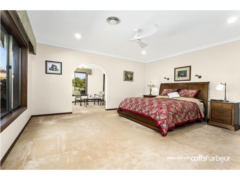 75 Faviell Drive, Bonville NSW 2441