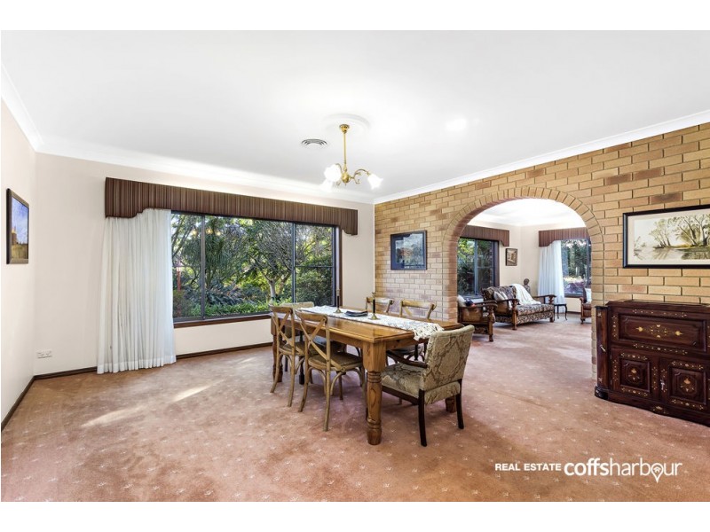 75 Faviell Drive, Bonville NSW 2441