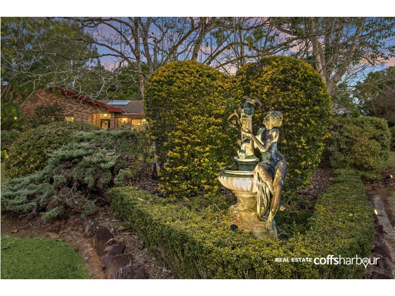 75 Faviell Drive, Bonville NSW 2441