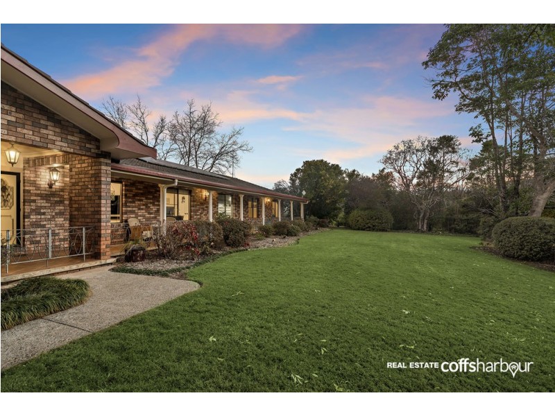 75 Faviell Drive, Bonville NSW 2441