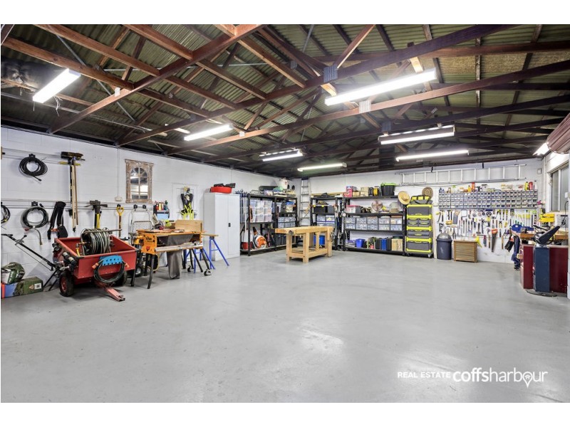 75 Faviell Drive, Bonville NSW 2441