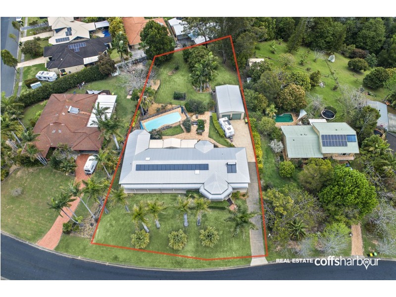 4 Sea Breeze Place, Boambee East NSW 2452