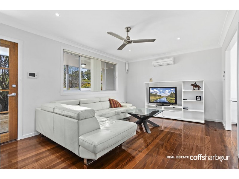 14 Gillibri Crescent, Sawtell NSW 2452