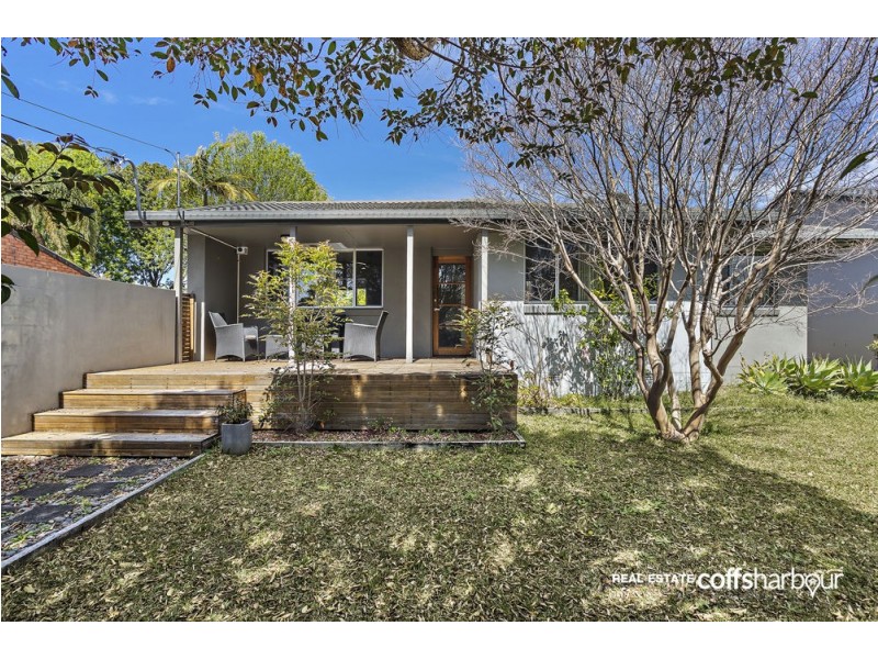 14 Gillibri Crescent, Sawtell NSW 2452