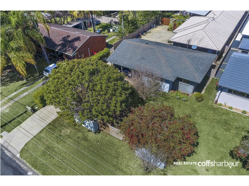 14 Gillibri Crescent, Sawtell NSW 2452