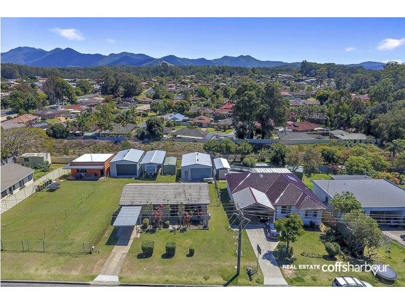 11 Tindara Drive, Sawtell NSW 2452