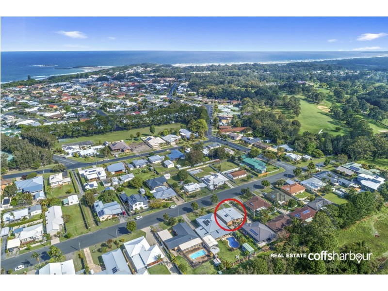 17 Sixteenth Avenue, Sawtell NSW 2452