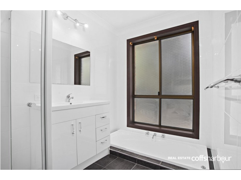 52 Linden Avenue, Boambee East NSW 2452