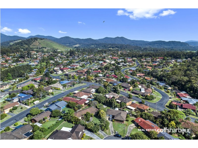 52 Linden Avenue, Boambee East NSW 2452