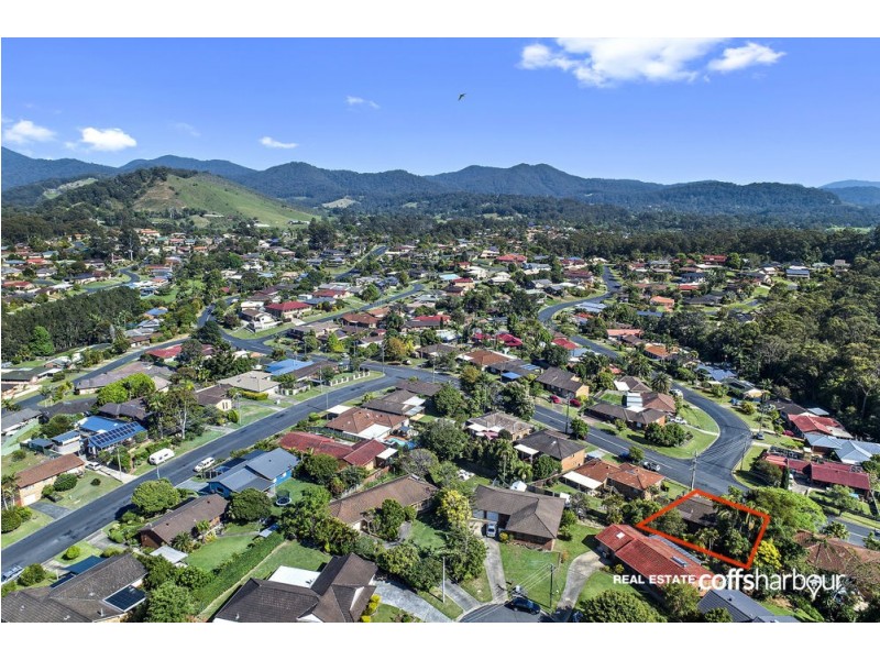 52 Linden Avenue, Boambee East NSW 2452