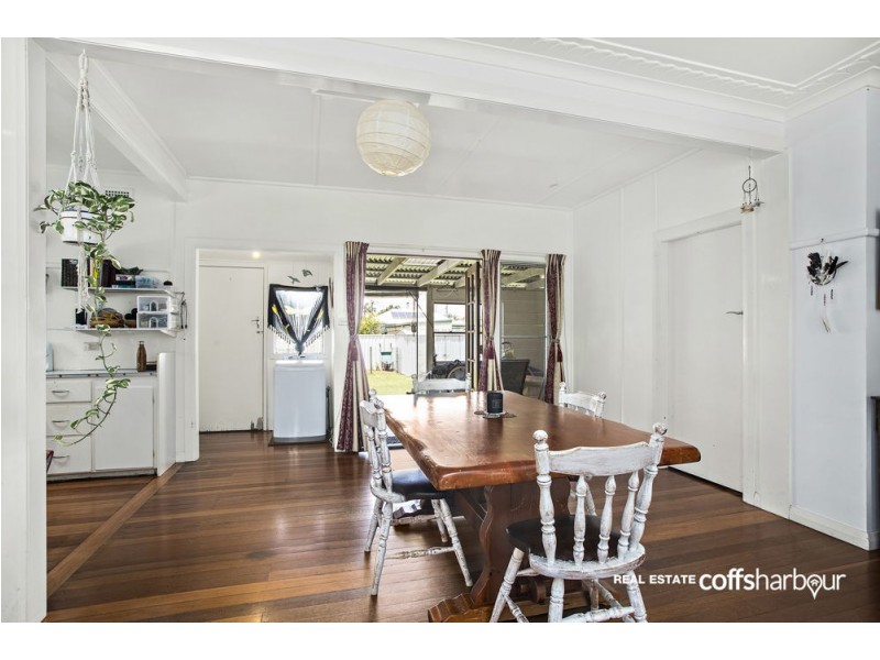 18 Circular Avenue, Sawtell NSW 2452