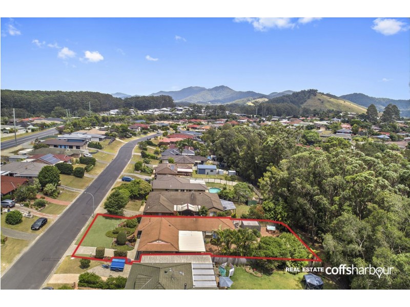 34 Soren Larsen Crescent, Boambee East NSW 2452
