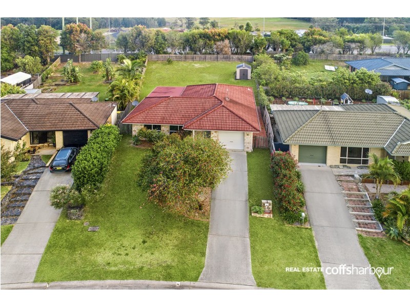 61 Soren Larsen Crescent, Boambee East NSW 2452