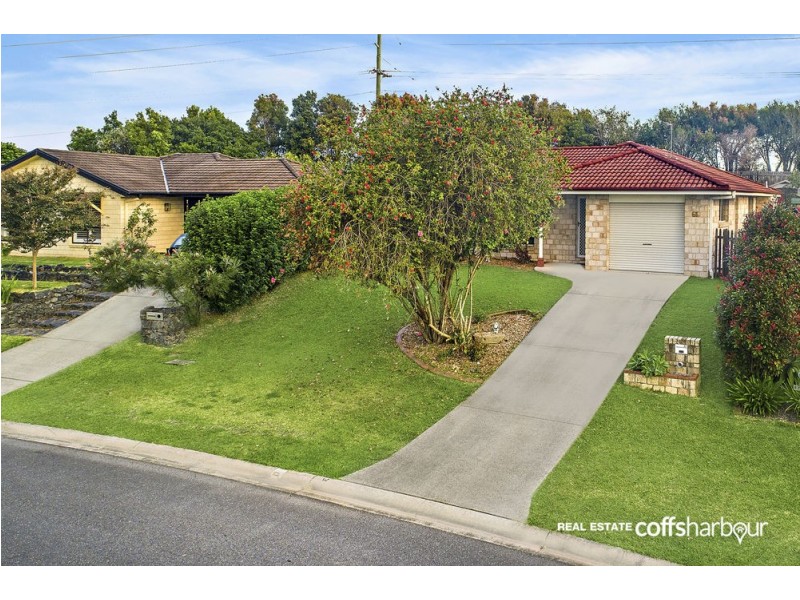 61 Soren Larsen Crescent, Boambee East NSW 2452