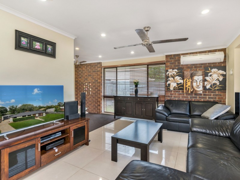6 Ulster Drive, Bellmere QLD 4510
