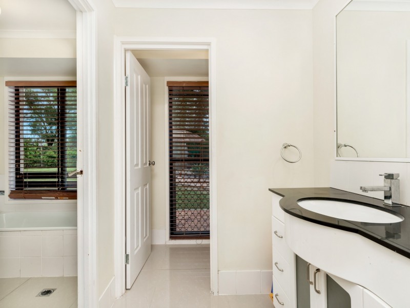 6 Ulster Drive, Bellmere QLD 4510