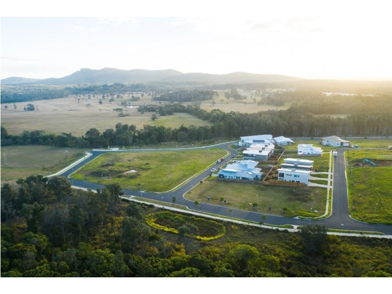 17 Foreshore Avenue, Lake Cathie NSW 2445