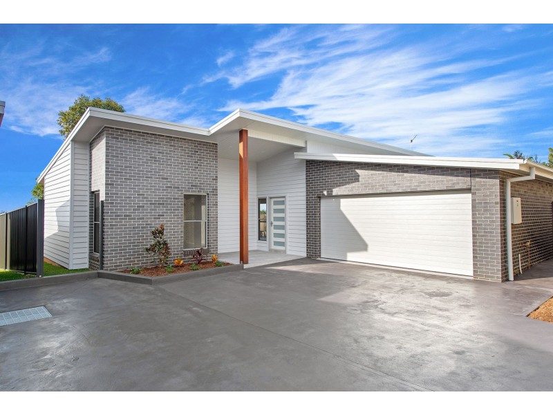 2/20 St Lucia Place, Bonny Hills NSW 2445