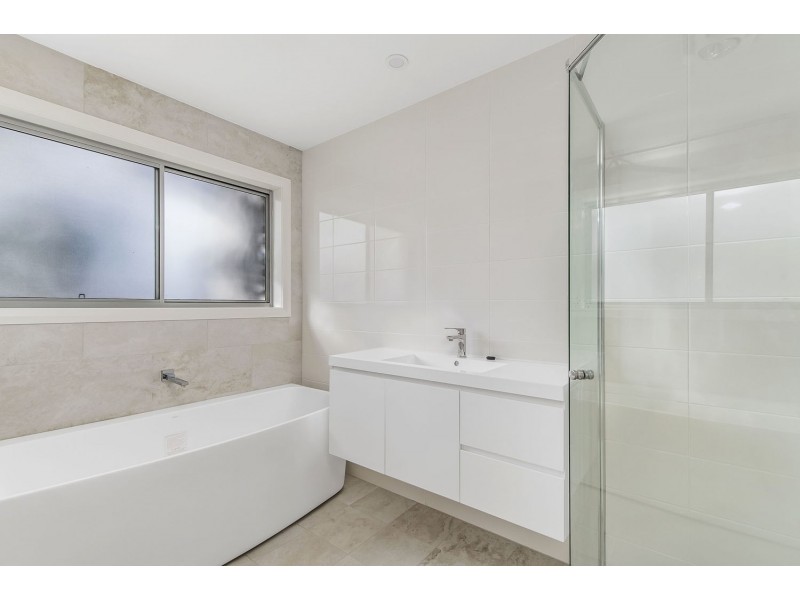 2/20 St Lucia Place, Bonny Hills NSW 2445