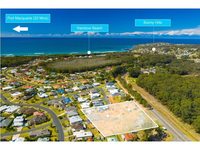 2/20 St Lucia Place, Bonny Hills NSW 2445