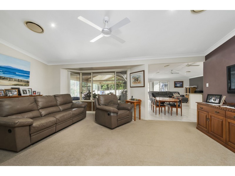 4 Bain Place, Bonny Hills NSW 2445