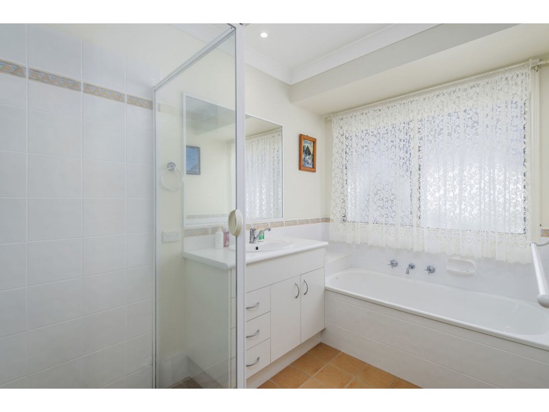 4 Bain Place, Bonny Hills NSW 2445