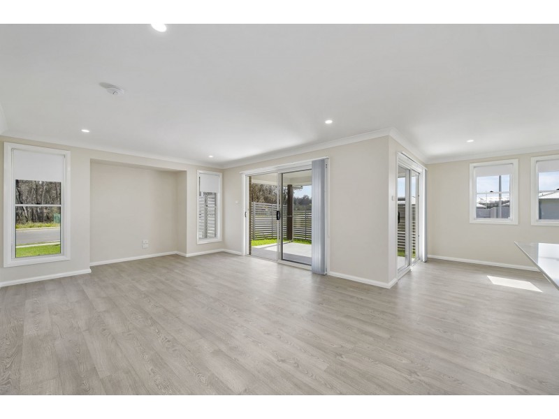 81 Solomon Drive, Lake Cathie NSW 2445