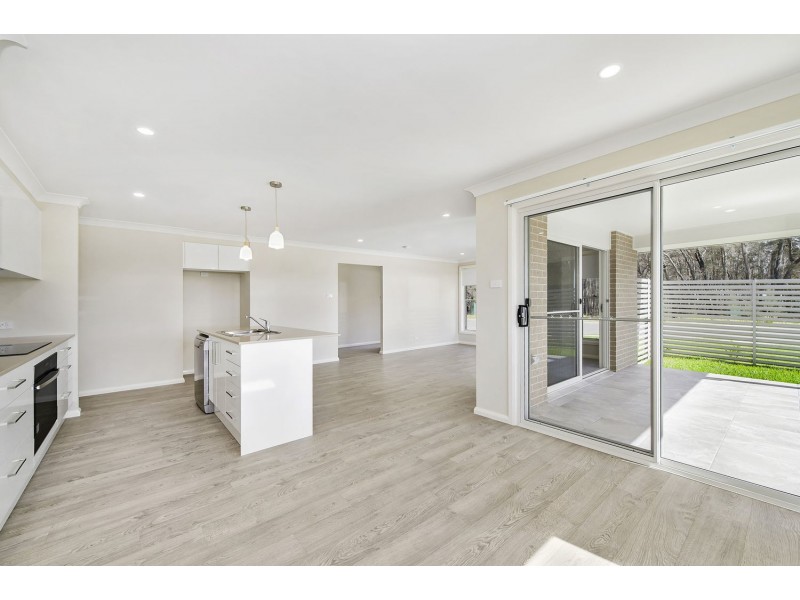 81 Solomon Drive, Lake Cathie NSW 2445