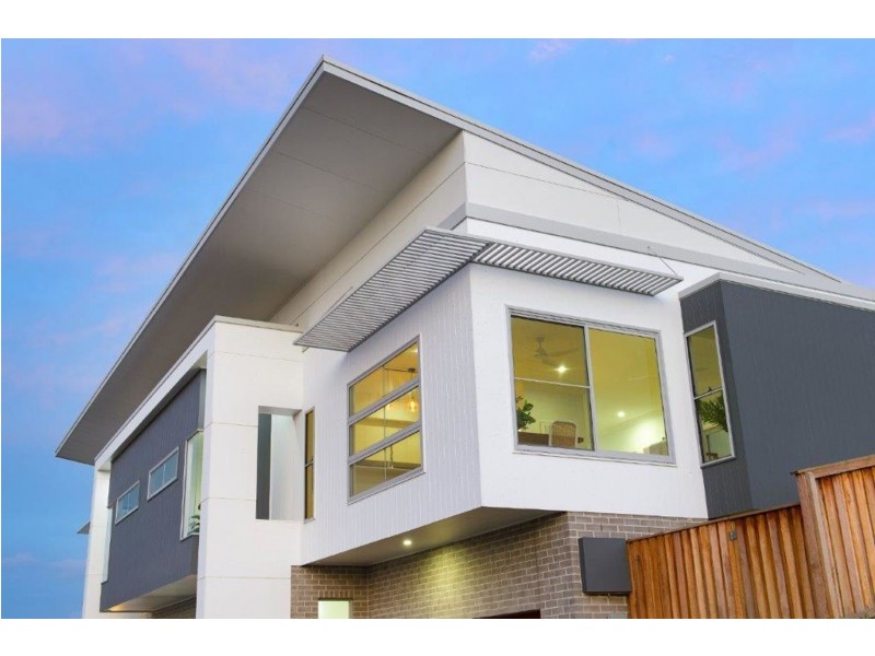 1 Sandy Shores, Lake Cathie NSW 2445