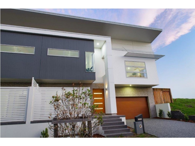 1 Sandy Shores, Lake Cathie NSW 2445