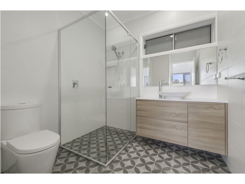 1 Sandy Shores, Lake Cathie NSW 2445