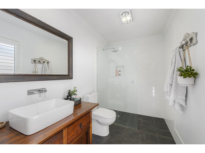 81 Philip Charley, Port Macquarie NSW 2444