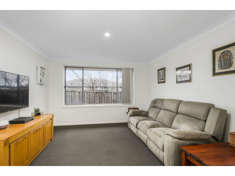 11 Cohen Way, Thrumster NSW 2444