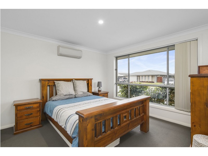 11 Cohen Way, Thrumster NSW 2444