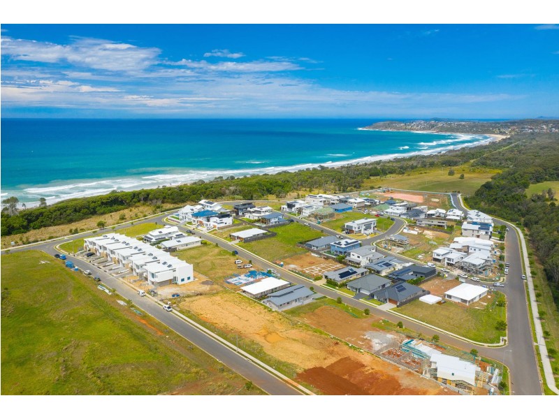 34 Whitewater Terrace, Lake Cathie NSW 2445