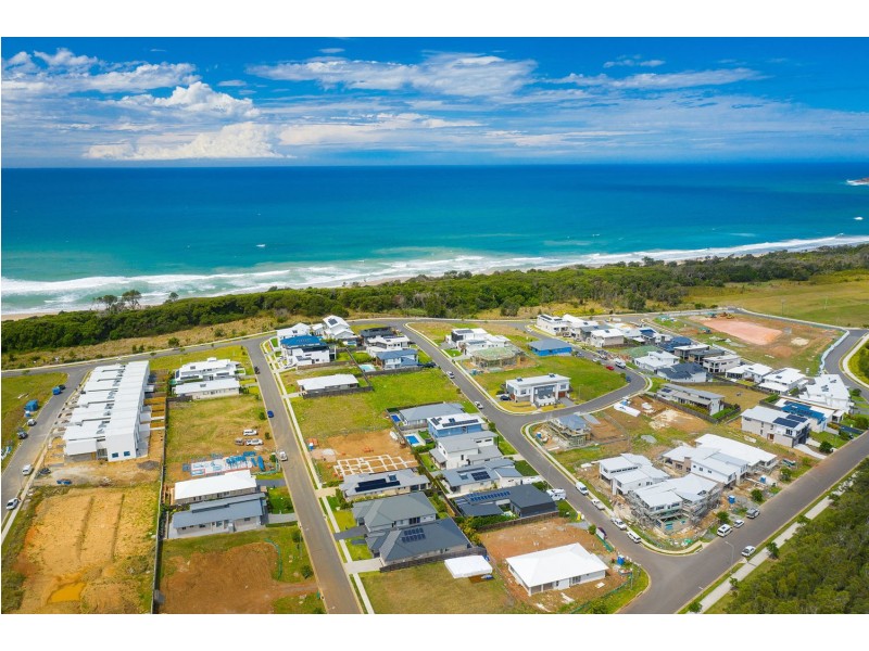 34 Whitewater Terrace, Lake Cathie NSW 2445