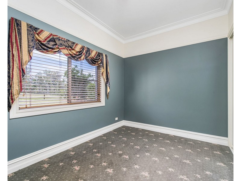 293 John Oxley Drive, Thrumster NSW 2444