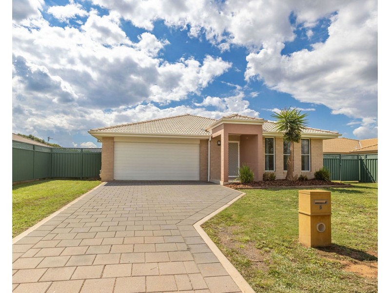 6 Argyle Avenue, Dubbo NSW 2830