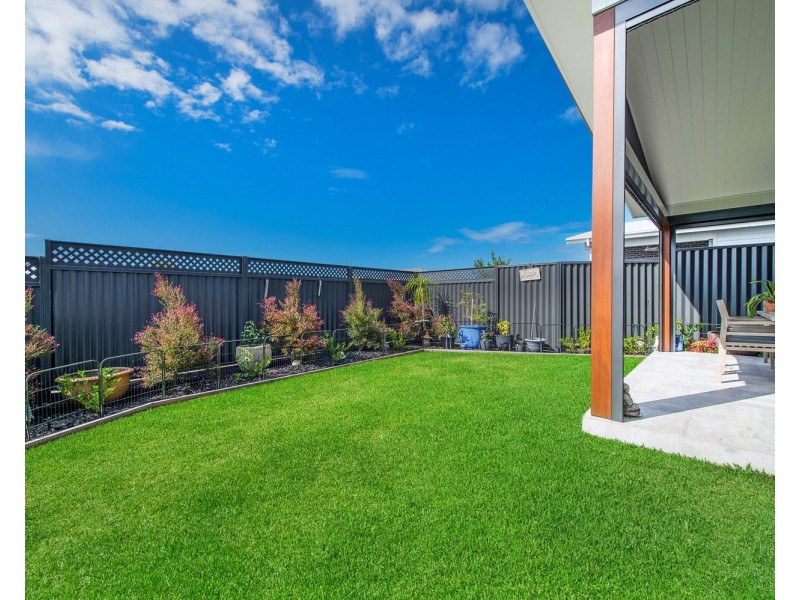 12/20 St Lucia Place, Bonny Hills NSW 2445