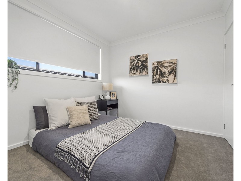 12 Wainscot Ave, Thrumster NSW 2444