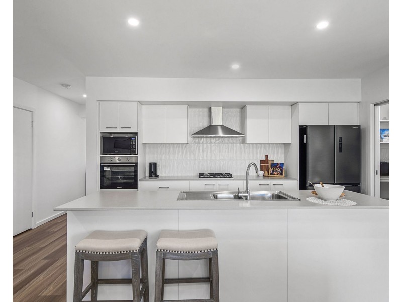 12 Wainscot Ave, Thrumster NSW 2444