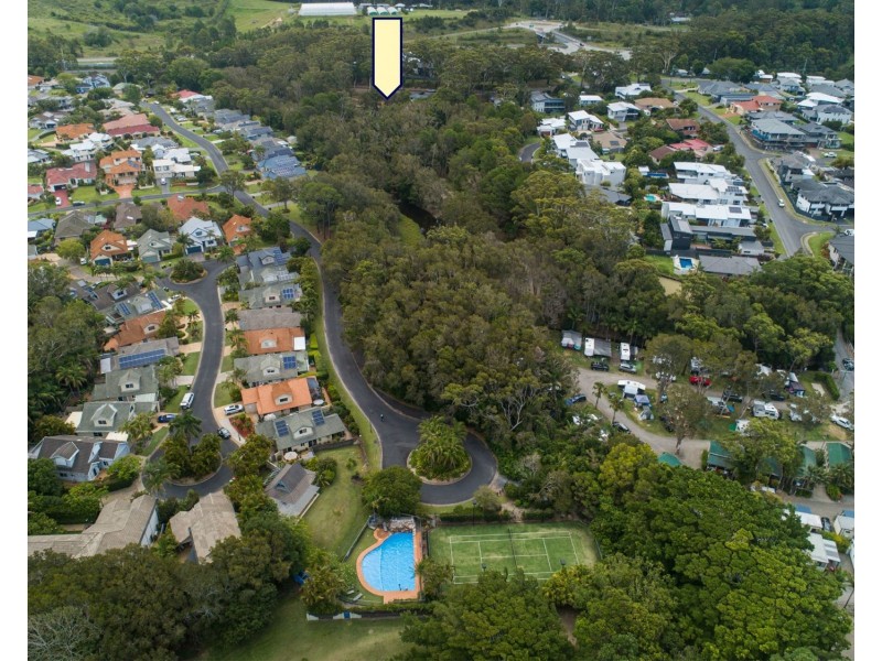 11 Gumtree Glen (Crystal Waters), Sapphire Beach NSW 2450