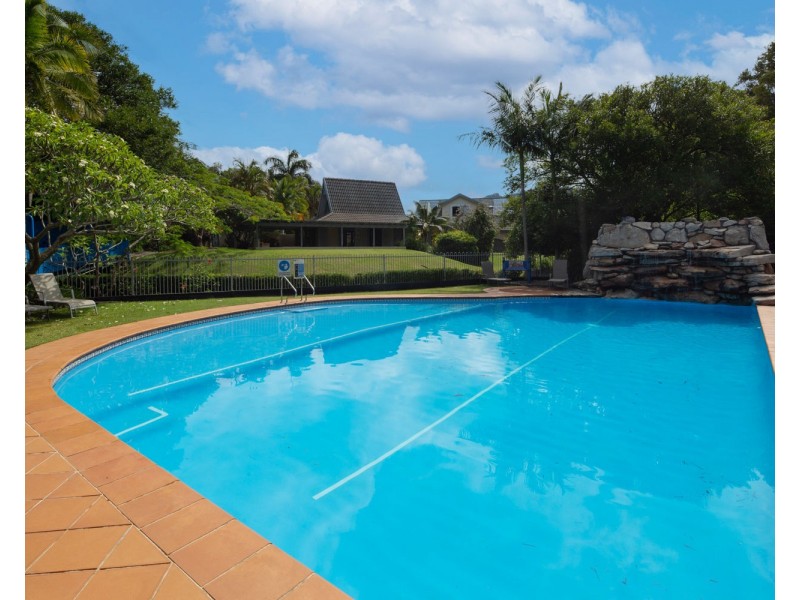 11 Gumtree Glen (Crystal Waters), Sapphire Beach NSW 2450