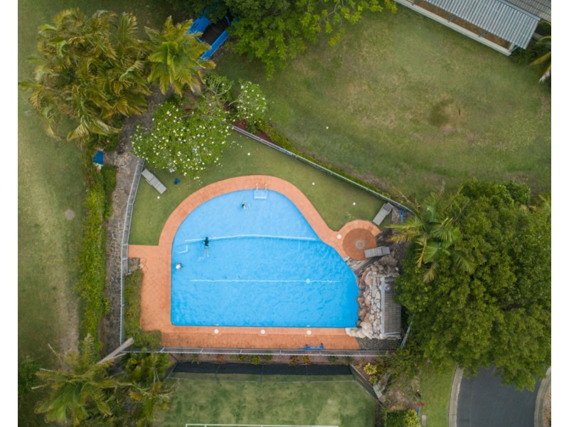 11 Gumtree Glen (Crystal Waters), Sapphire Beach NSW 2450