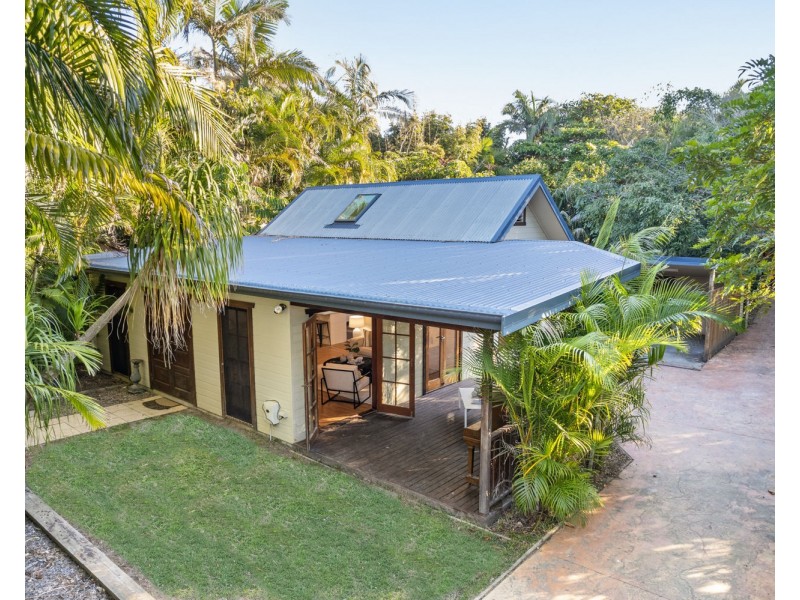 9 The Esplanade, New Brighton NSW 2483