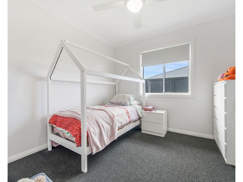14 Barbuda Way, Lake Cathie NSW 2445