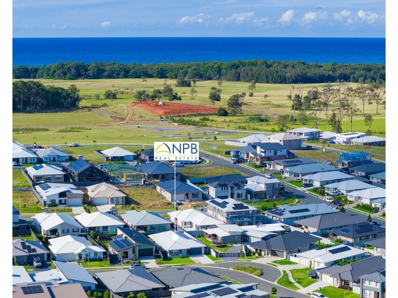 14 Barbuda Way, Lake Cathie NSW 2445
